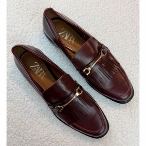 ZARA • Burgundy Leather Fringe Loafers w/ Gold Horsebit Hardware, EU 40 (US 9)